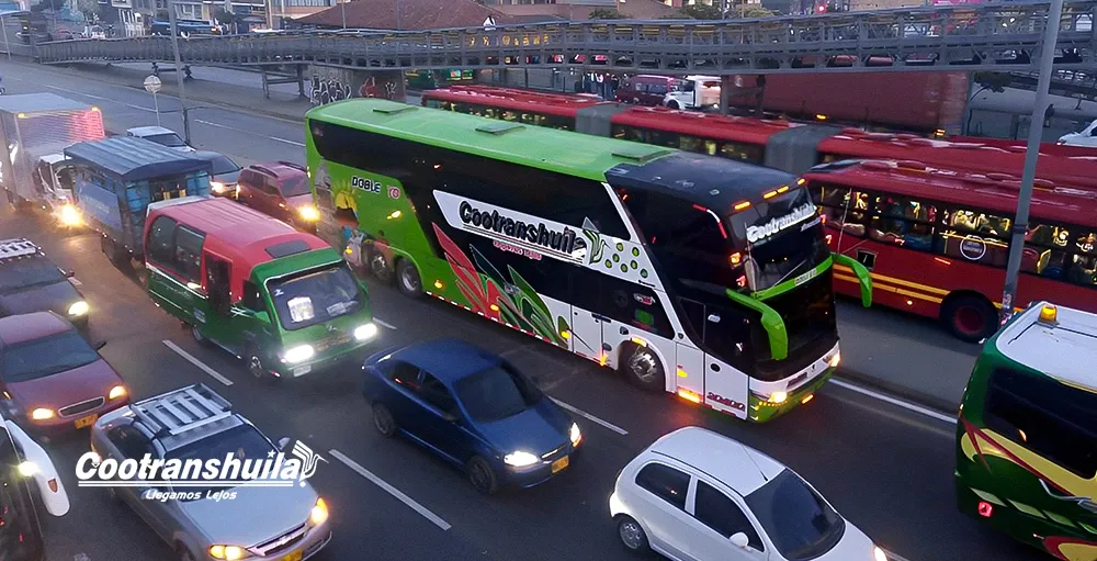 1- Viajar-de-Neiva-a-Bogotá-con-Cootranshuila-congestion.webp